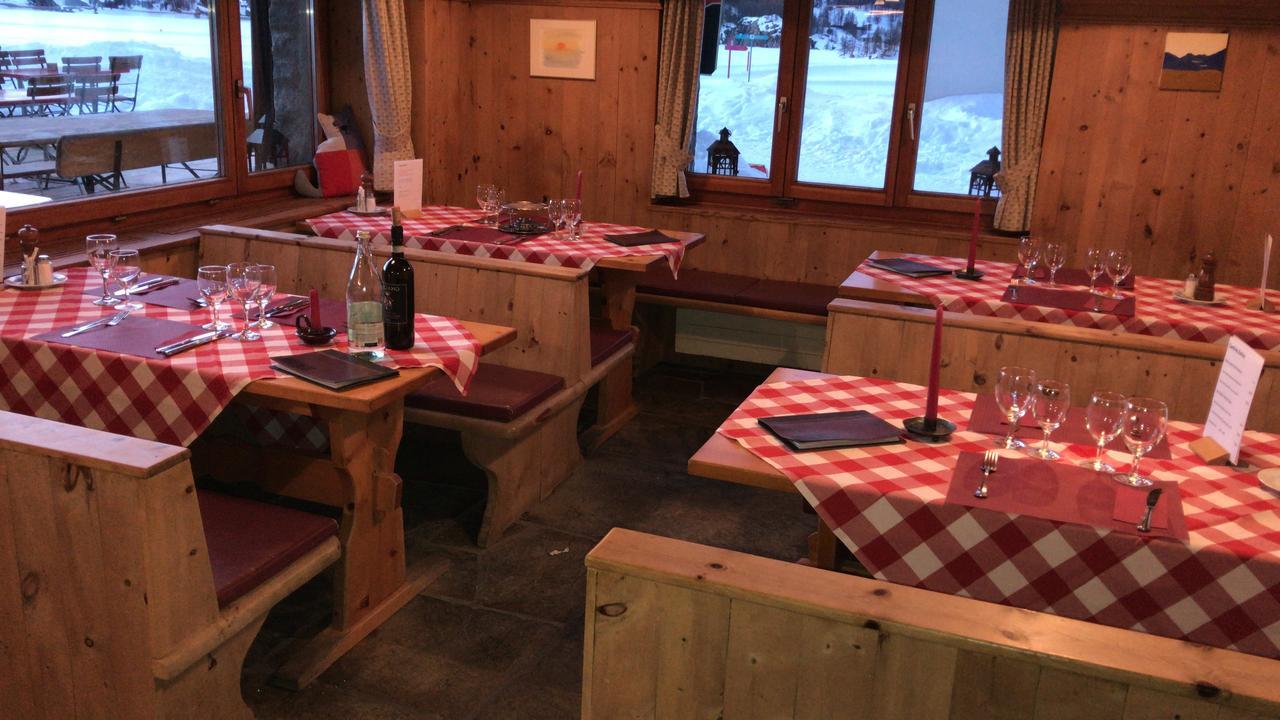 Hotel Ristorante Lagrev Maloja Exterior photo